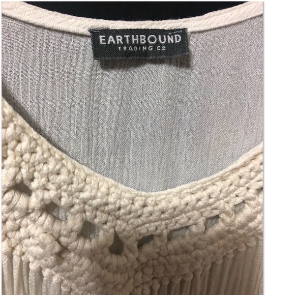 Earthbound Boho Fringe Top - Picture 4 of 10